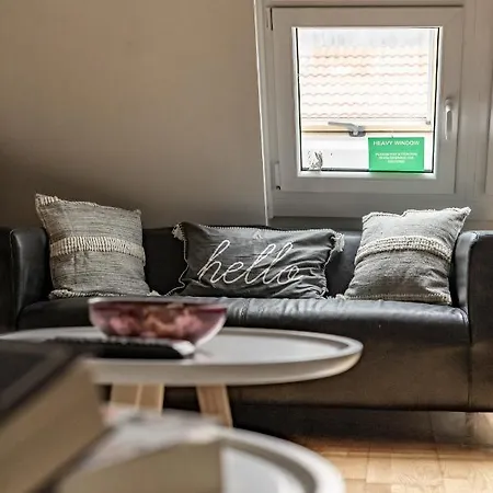 At Gozsdu Court, 60 Sqm, 2 With 2 Ac, Elevators, Kitchen Apartment